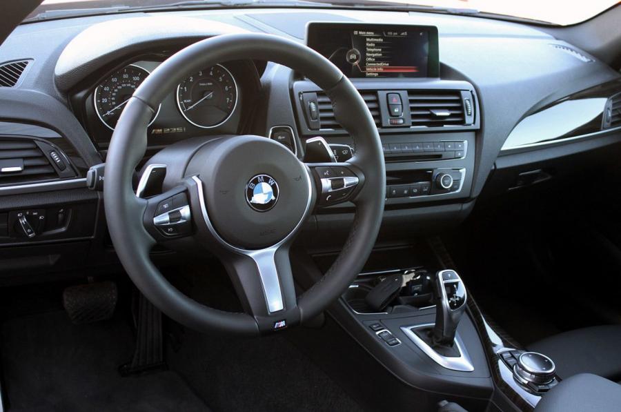  BMW M235i Coupe 2014 года  (фото 28 из 46)